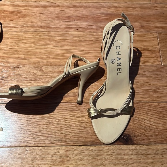 CHANEL Shoes Chanel Cream Colored Kitten Heel Sandals With Cream